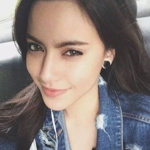 Meet your Posher, Lin